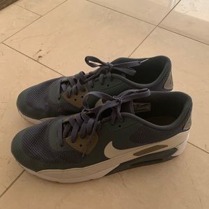 Nike Men’s Air Max 90